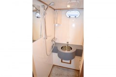 Motoryacht-mieten-Holland-Advantage42-D-79Dusche