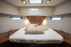 Schlafkabine-Bug-Motoryacht-Allure-Star-Holland
