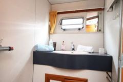 Motoryacht-Antoinette-Holland-Dusche