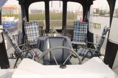Motoryacht-Antoinette-Holland-Steuerstand