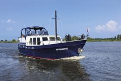 Motoryacht-Antoinette-Holland
