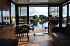 SAlon-Hausboot-Campi-340-1-Holland