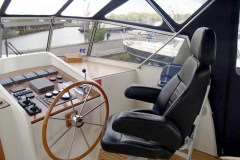 SteuerstandMotoryacht-Classicline1300D39