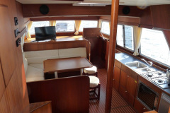 Salon-Motoryacht-Euphoria-Holland-mieten
