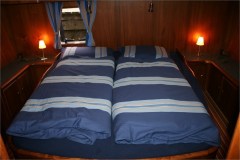Schlafkabine-Heck-Motoryacht-Evolution-Holland