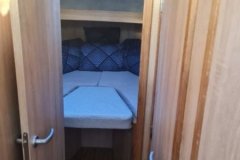 Schlafkabine-Bug-Motoryacht-Fortuna