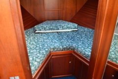 Schlafkabine-Bug-Motoryacht-Ibis-Woubrugge-Holland