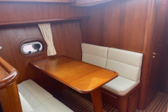 Dinette-Motoryacht-Impression-42-Holland-aqua-tours