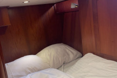 Schlafkabine-Motoryacht-Impression-42-Holland-aqua-tours