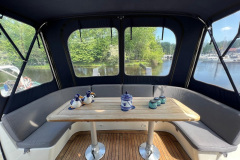 Sitzecke-Achterdeck-Motoryacht-Impression-42