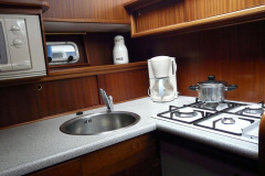 Küche-Motoryacht-Jassana-Grou1