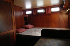Schlafkabine-Heck-Motoryacht-Jassana