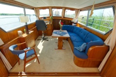 Salon Hausboot Lottje Holland