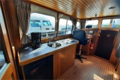 1_Kueche-Salon-Motoryacht-Martje-Holland