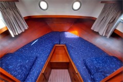 Schlafkabine-Bug-Motoryacht-Martje-Holland1