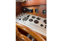 Steuerstand-Motoryacht-Martje-Holland2