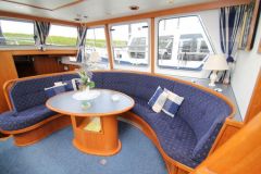 Motoryacht-Michelle-Holland-Salon