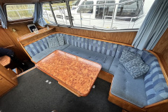 SAlon-Motoryacht-Nancy-Holland1