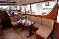 Salon Motoryacht Olympia 34 Warmond Südholland