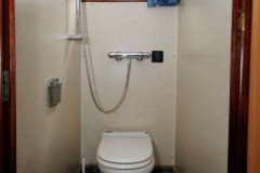 Dusche-WC-Motoryacht-Olympiakreuzer-Warmond-Holland