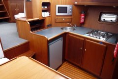 Kueche-Motoryacht-Orion-Holland