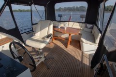 Achterdeck-Motoryacht-Pieton1