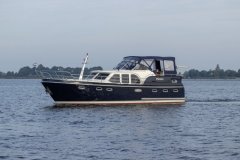 Motoryacht-Pieton1