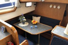 Motoryacht-Ryanne-Holland-Dinette