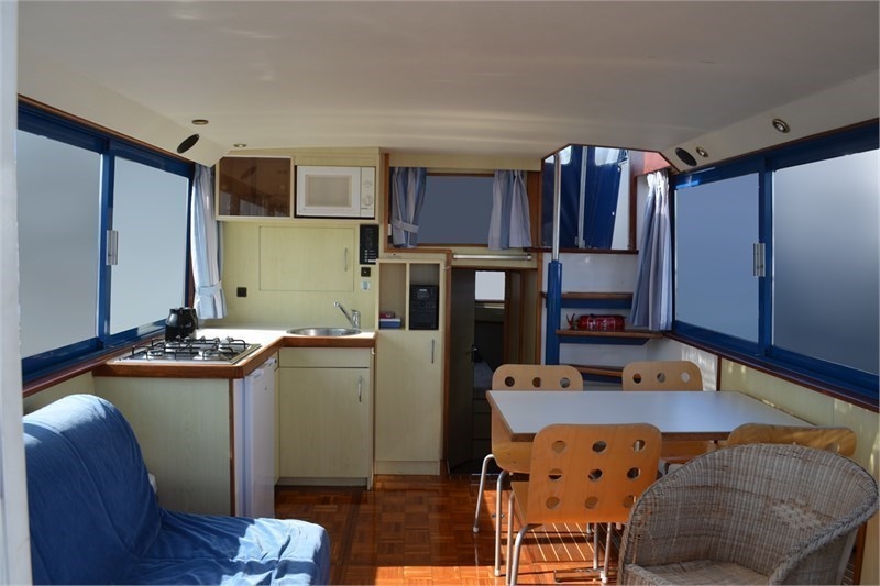 Salon Safari-Hausboot