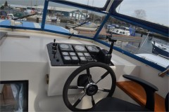 Steuerstand-Safari-Hausboot-1050-Sunshine-Holland