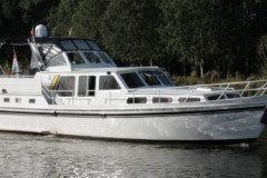 Motoryacht-Seerose-Holland