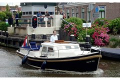 Sloep Cabin Drachten Holland