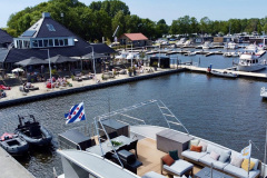 Hausboot-am-Sneekermeer-mieten