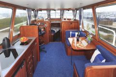 Motoryacht-Tessa-Salon1