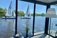 Ausblick-aus-dem-Vaarappartement-Holland