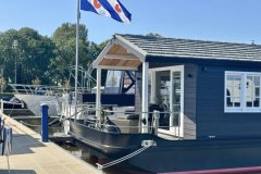 media_393_728889_w900