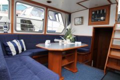 Motoryacht-Victoria-Holland-Salon