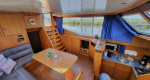 SalonMotoryachtVoyagerHolland3