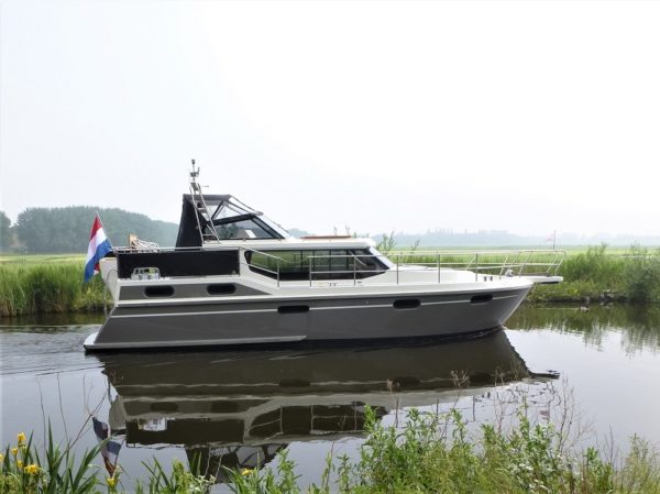 Motoryacht Black Star