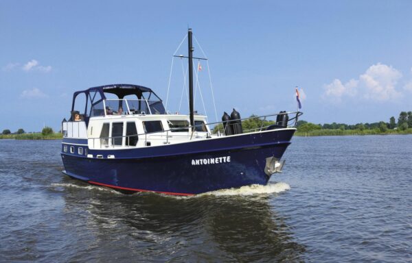 Antoinette (ab NL-Woudsend)