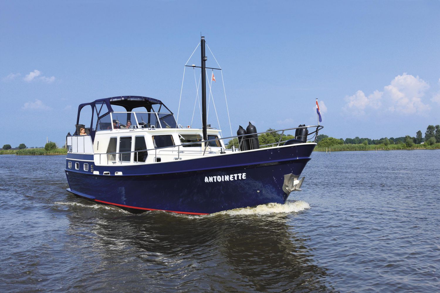 gebrauchte motoryacht in holland kaufen