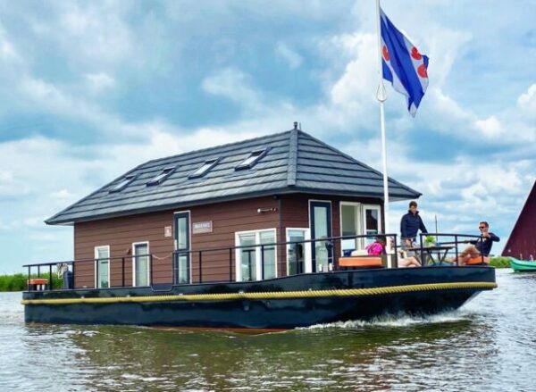 Hausboot mit Skipper in Holland